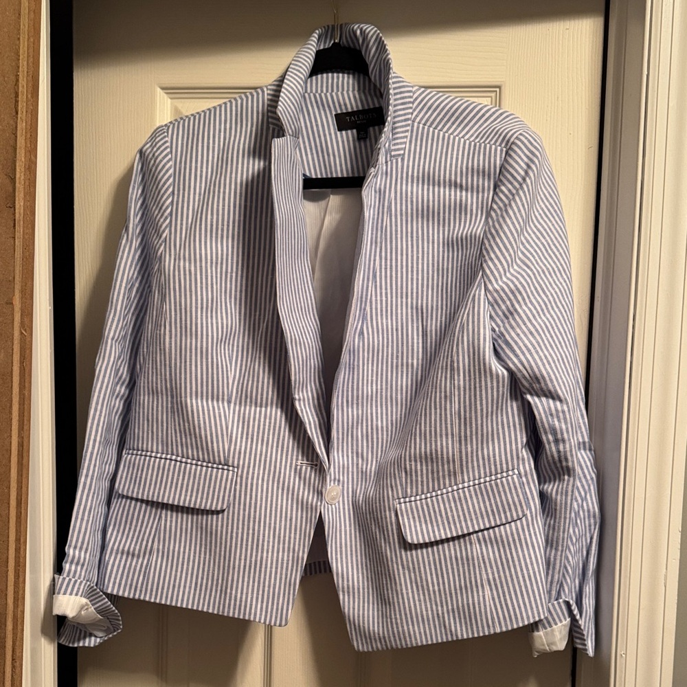 Talbots Blue and White Sport Coat with Modern Cut